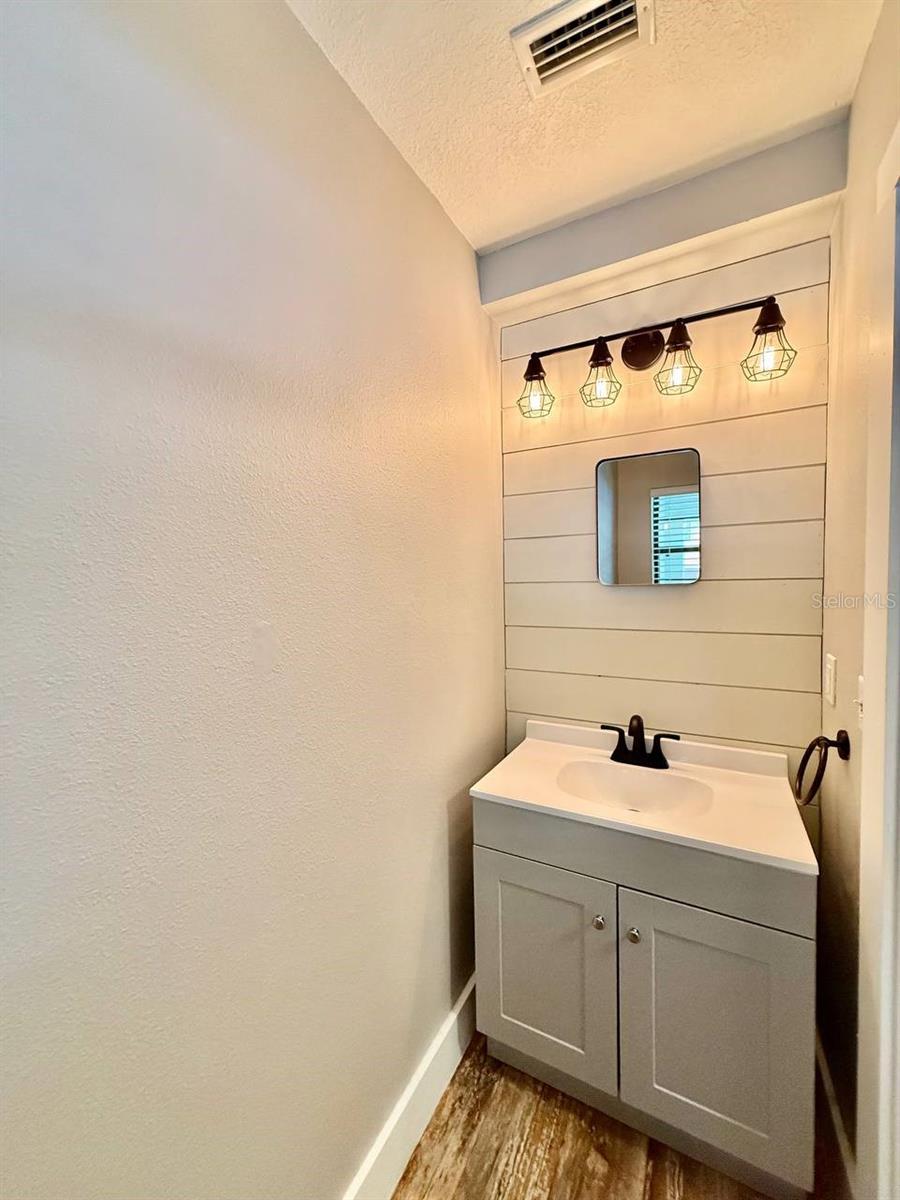 EDGEWATER AT LAKE BRANDON - Residential Lease