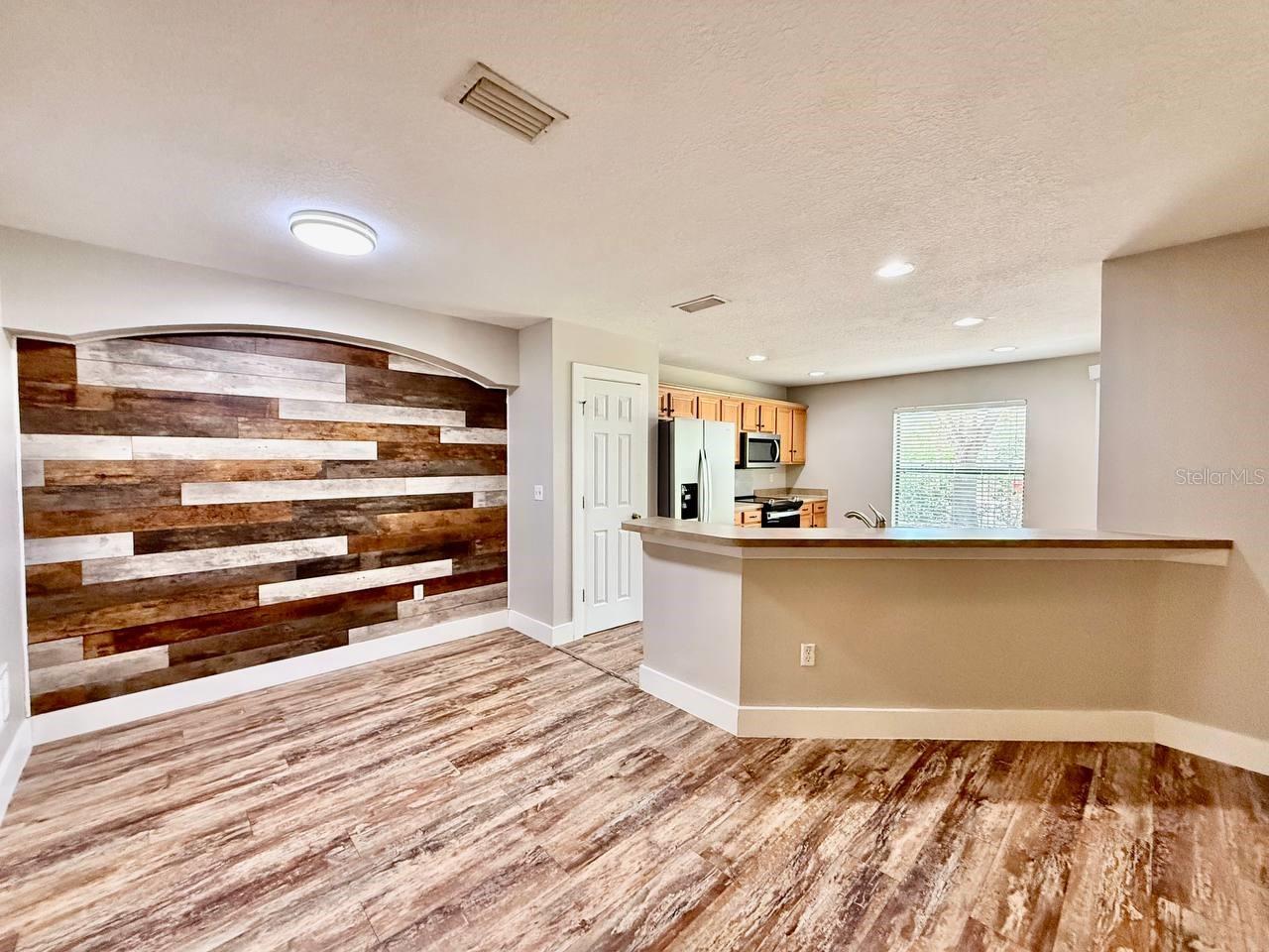 EDGEWATER AT LAKE BRANDON - Residential Lease