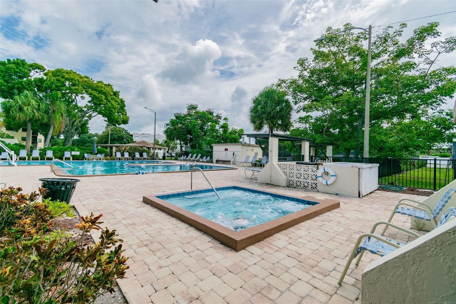 FIVE TOWNS OF ST PETE - Residential Lease