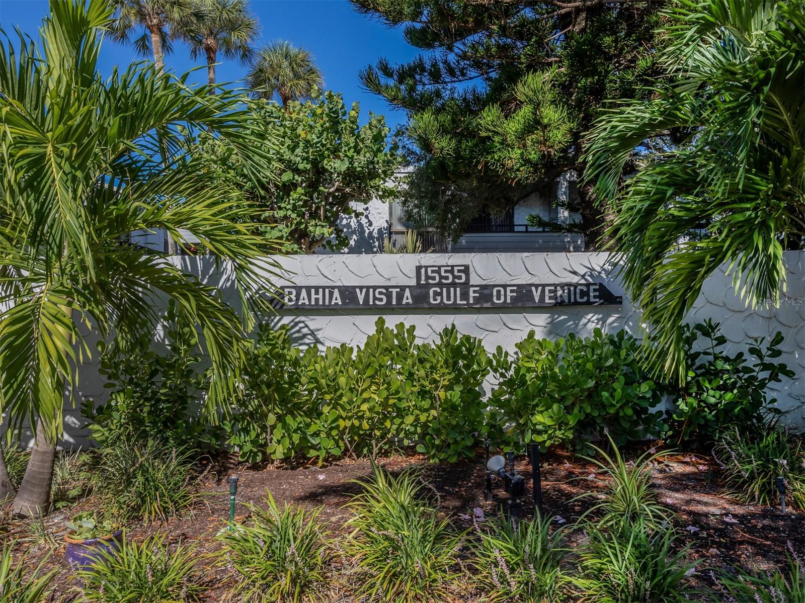 BAHIA VISTA GULF - Residential