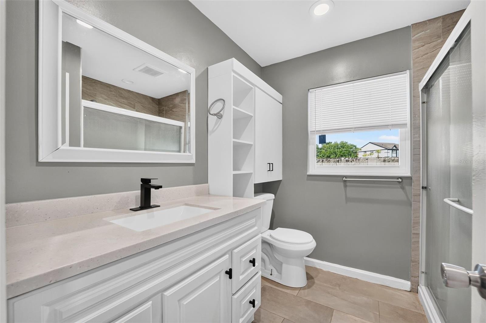 OAK HILL MANOR - Residential