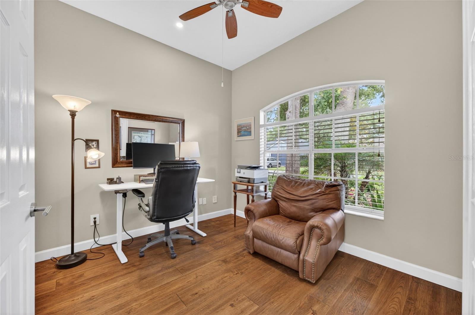 DEER POINTE - Residential