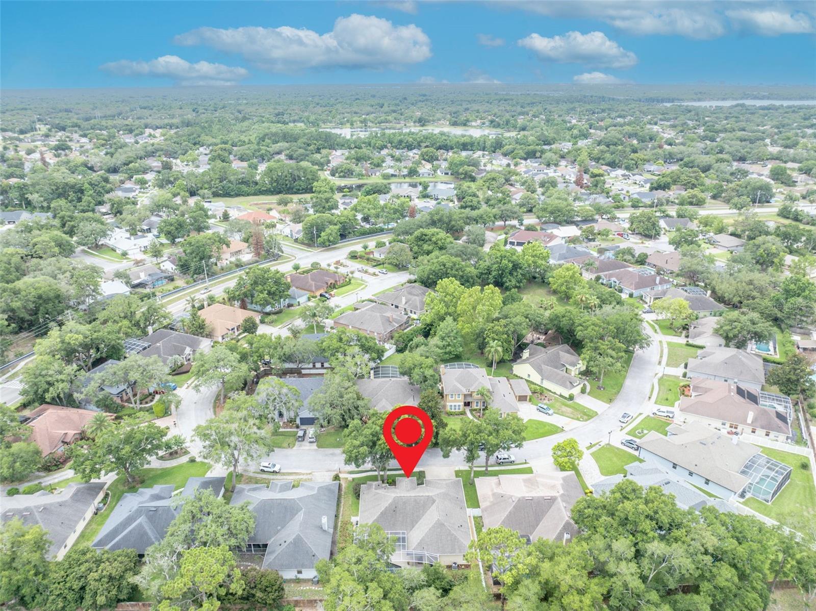 DEER POINTE - Residential