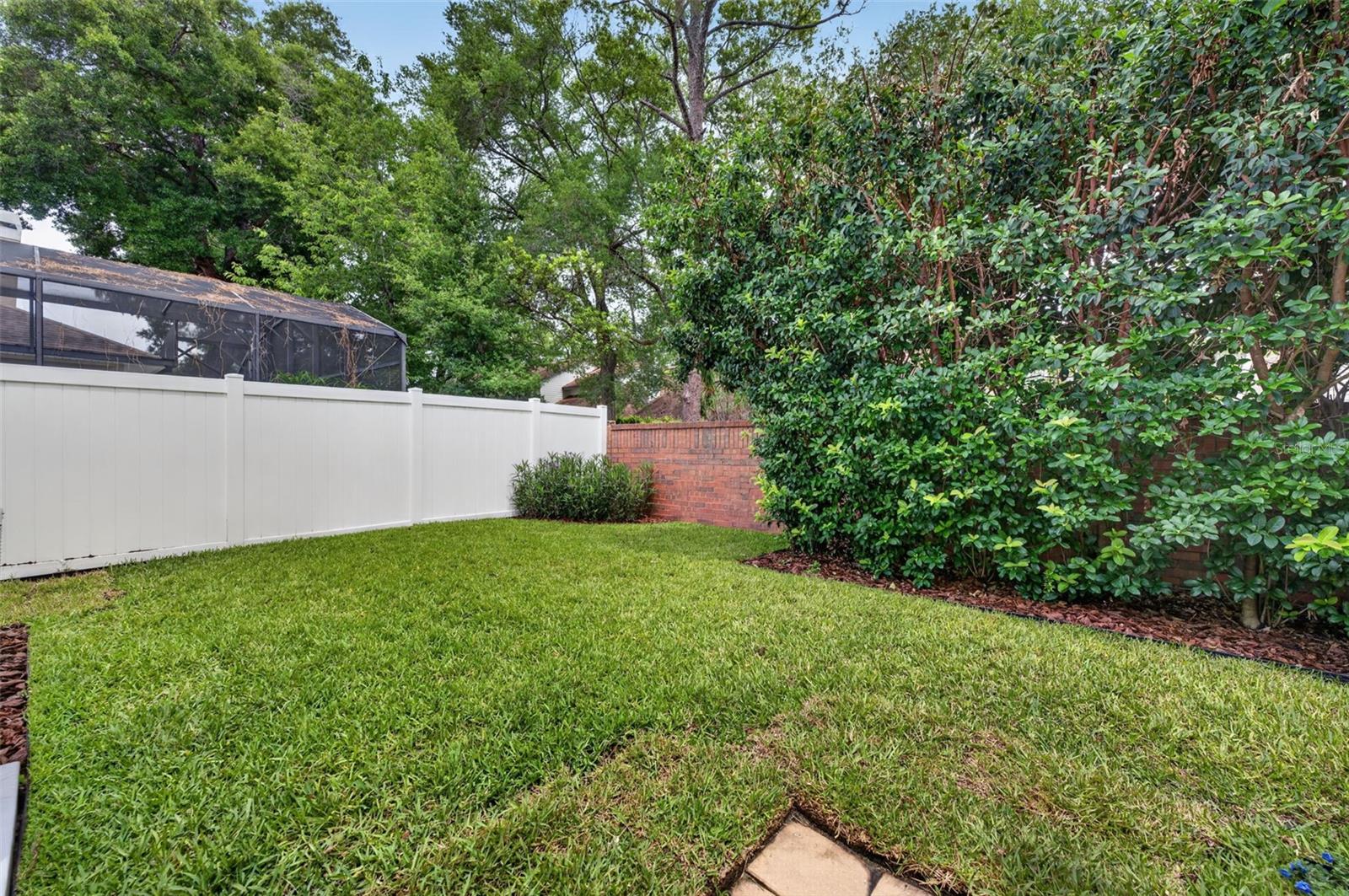 DEER POINTE - Residential