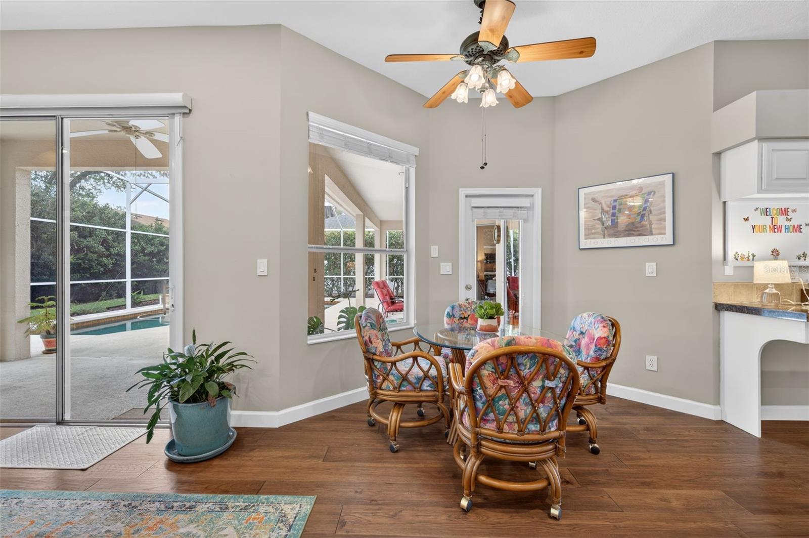 DEER POINTE - Residential