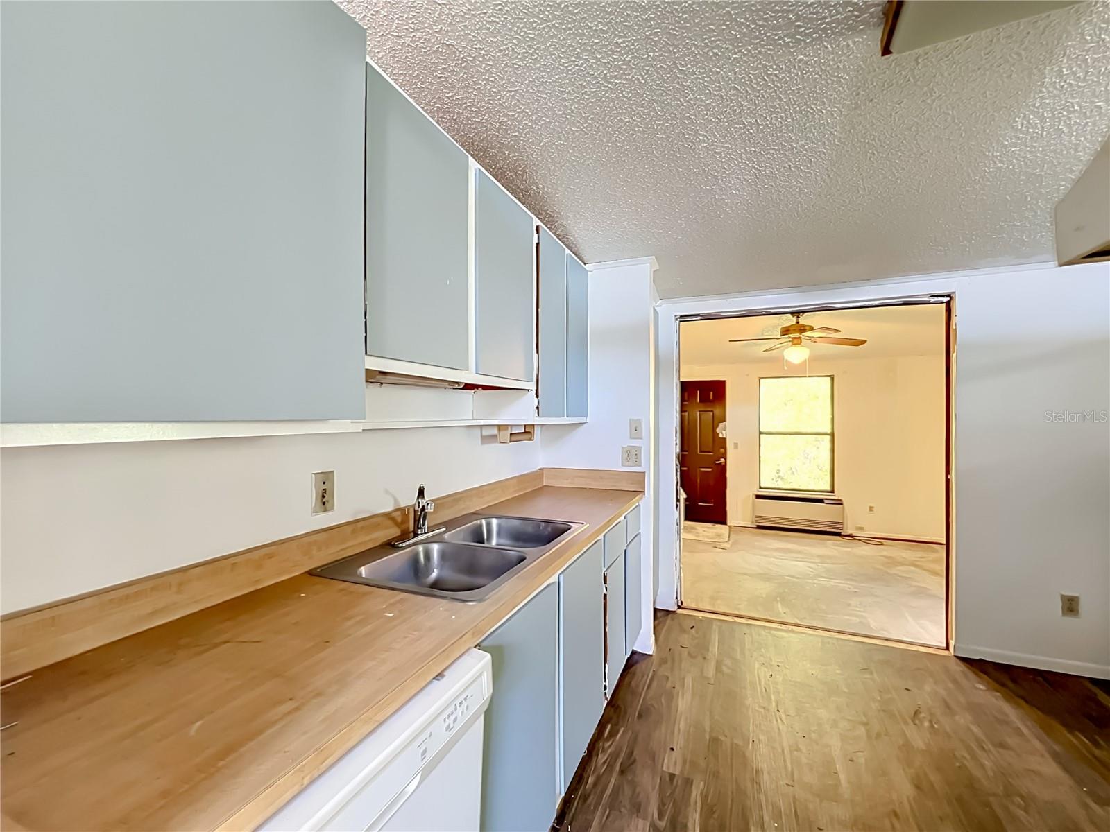 ERROL PLACE - Residential