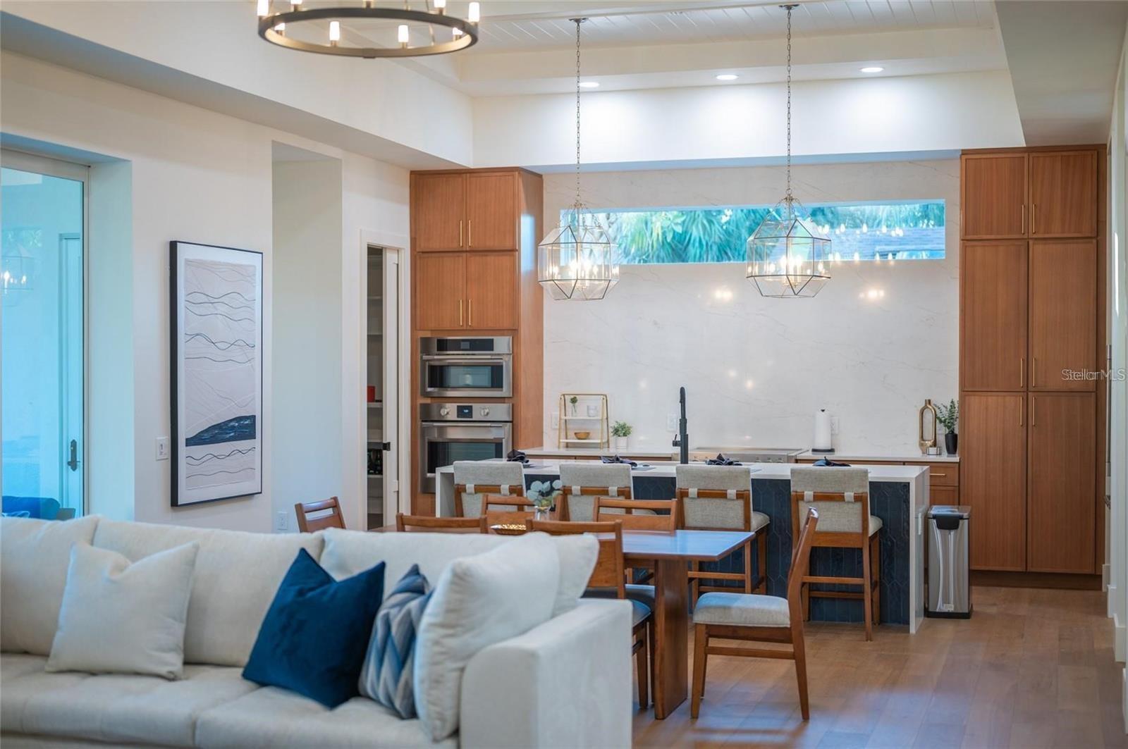 RUSTIC LODGE - Residential