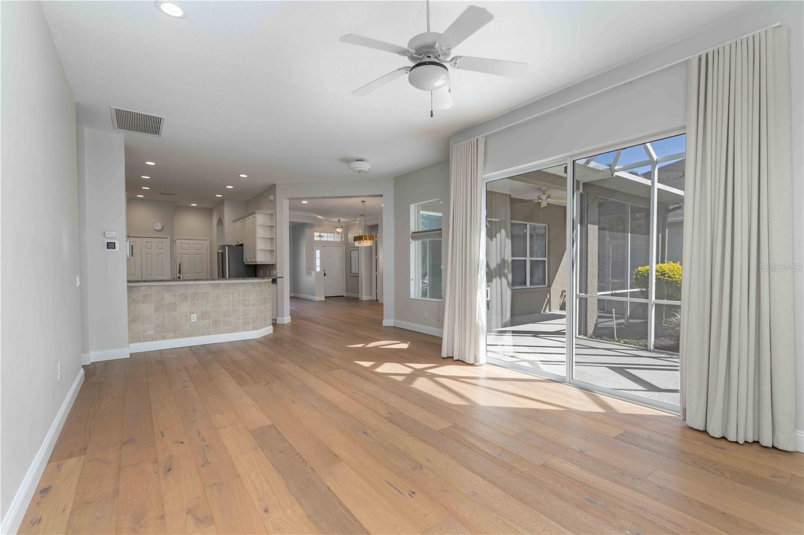 ASHLEY TRACE AT UNIVERSITY PLACE - Residential