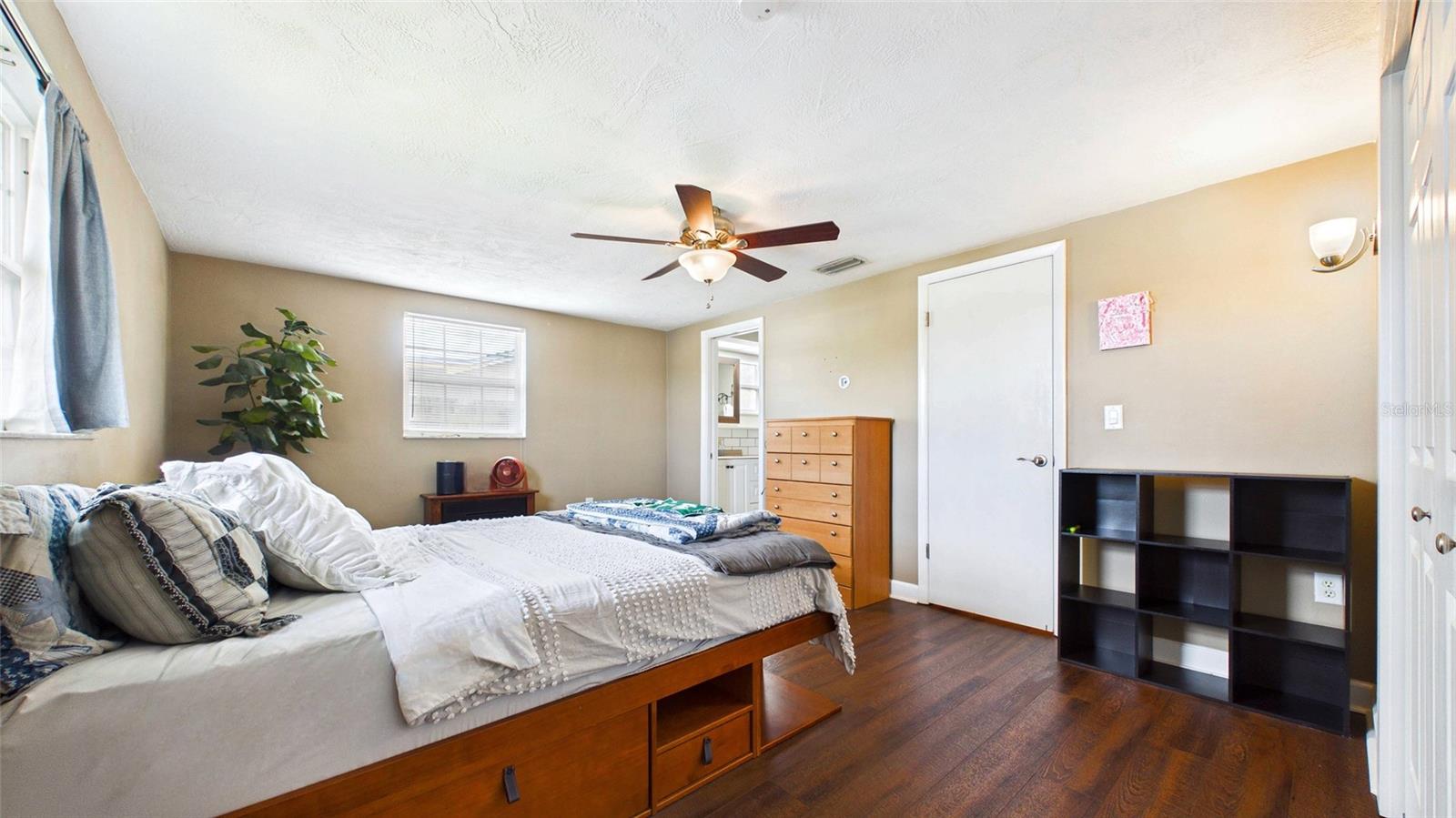 PARK LAKE ESTATES - Residential