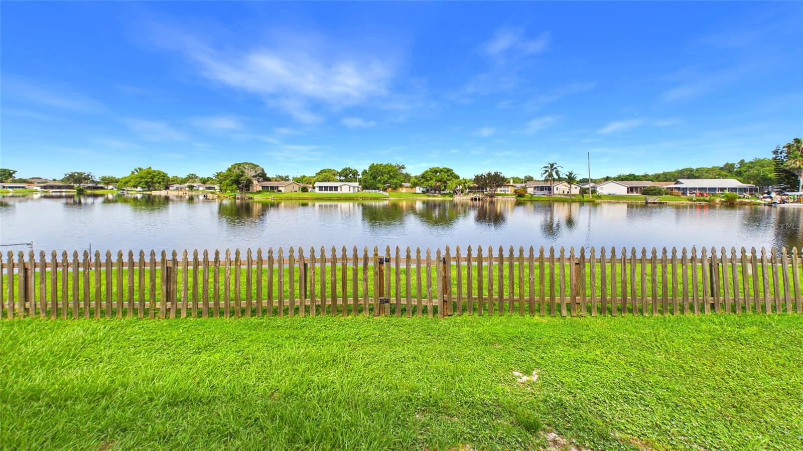 PARK LAKE ESTATES - Residential