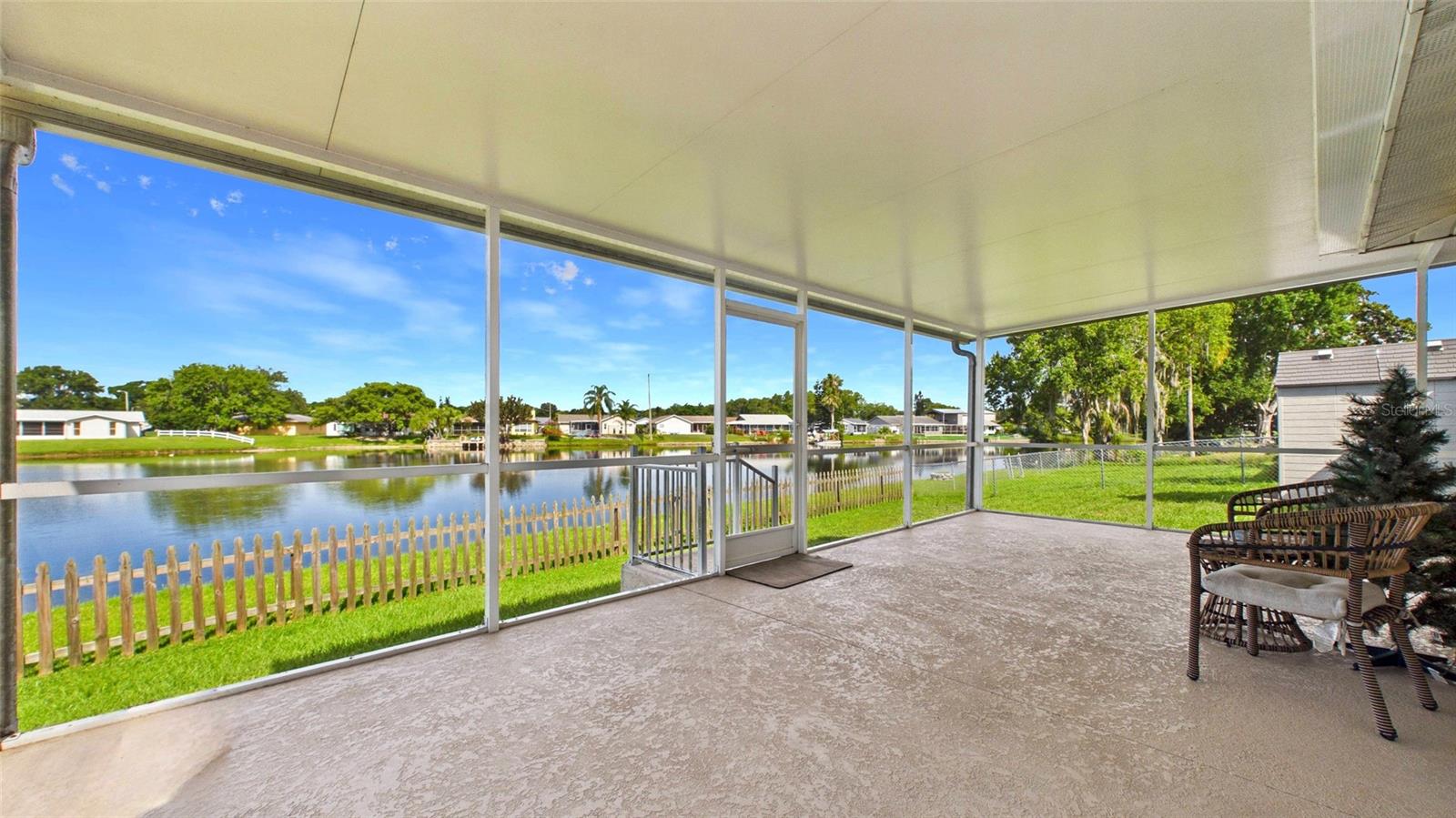 PARK LAKE ESTATES - Residential