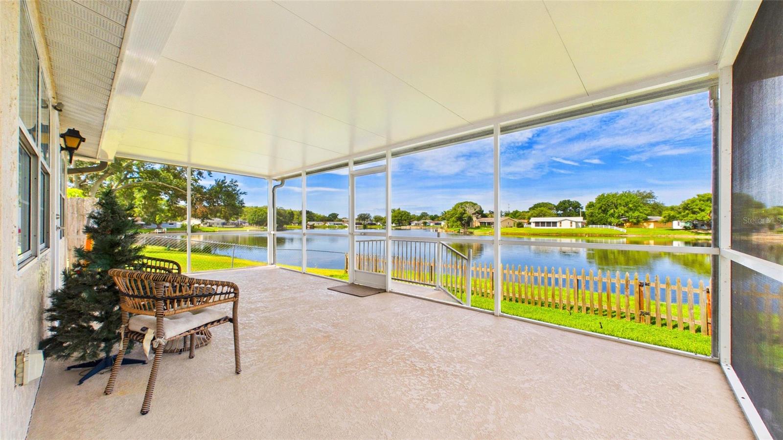PARK LAKE ESTATES - Residential