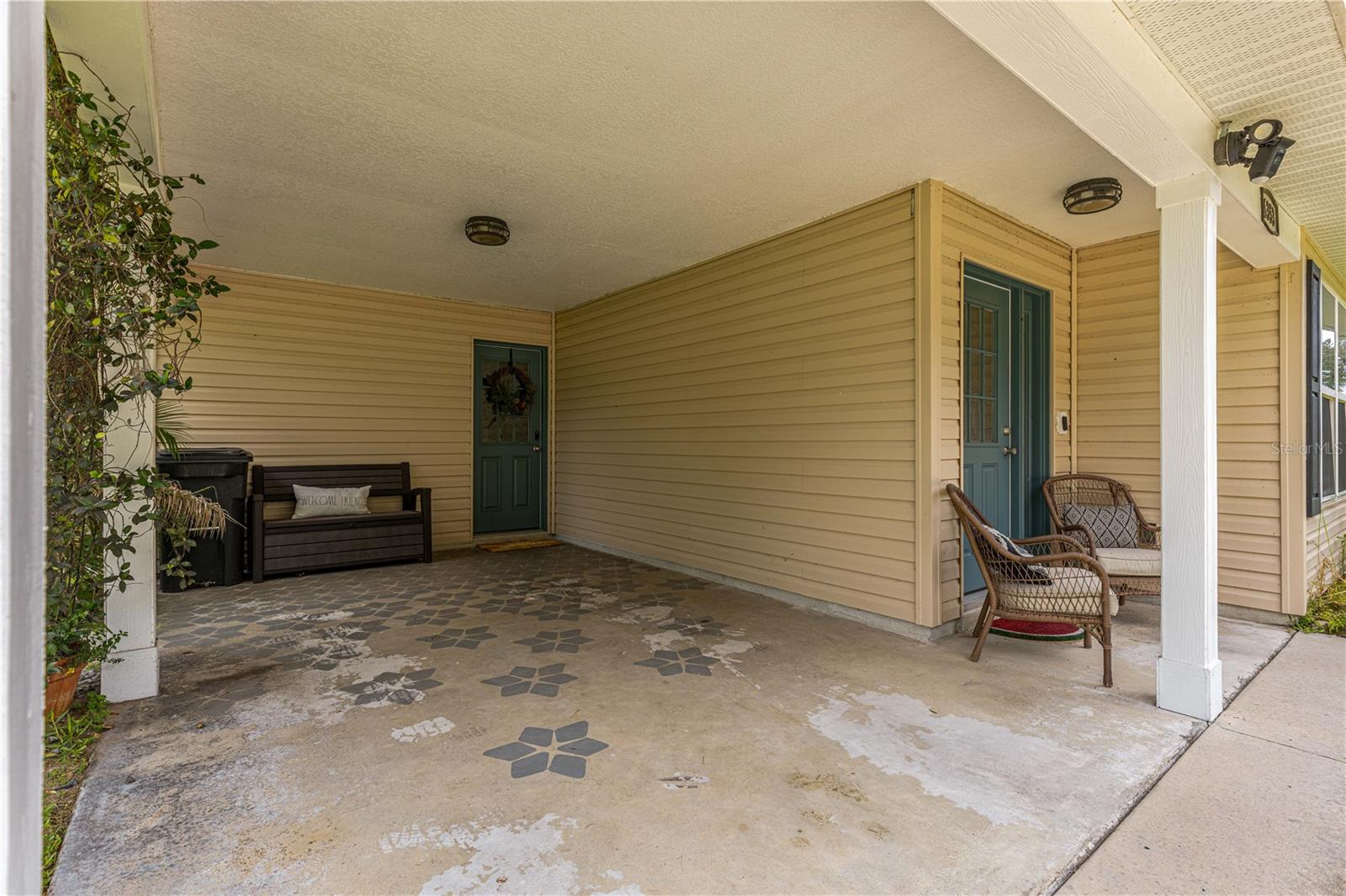 OCALA PARK ESTATE - Residential Lease