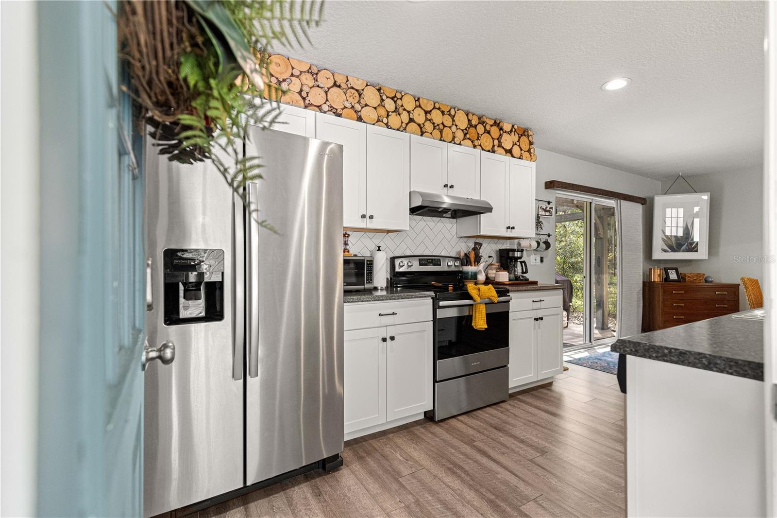 OCALA PARK ESTATE - Residential Lease