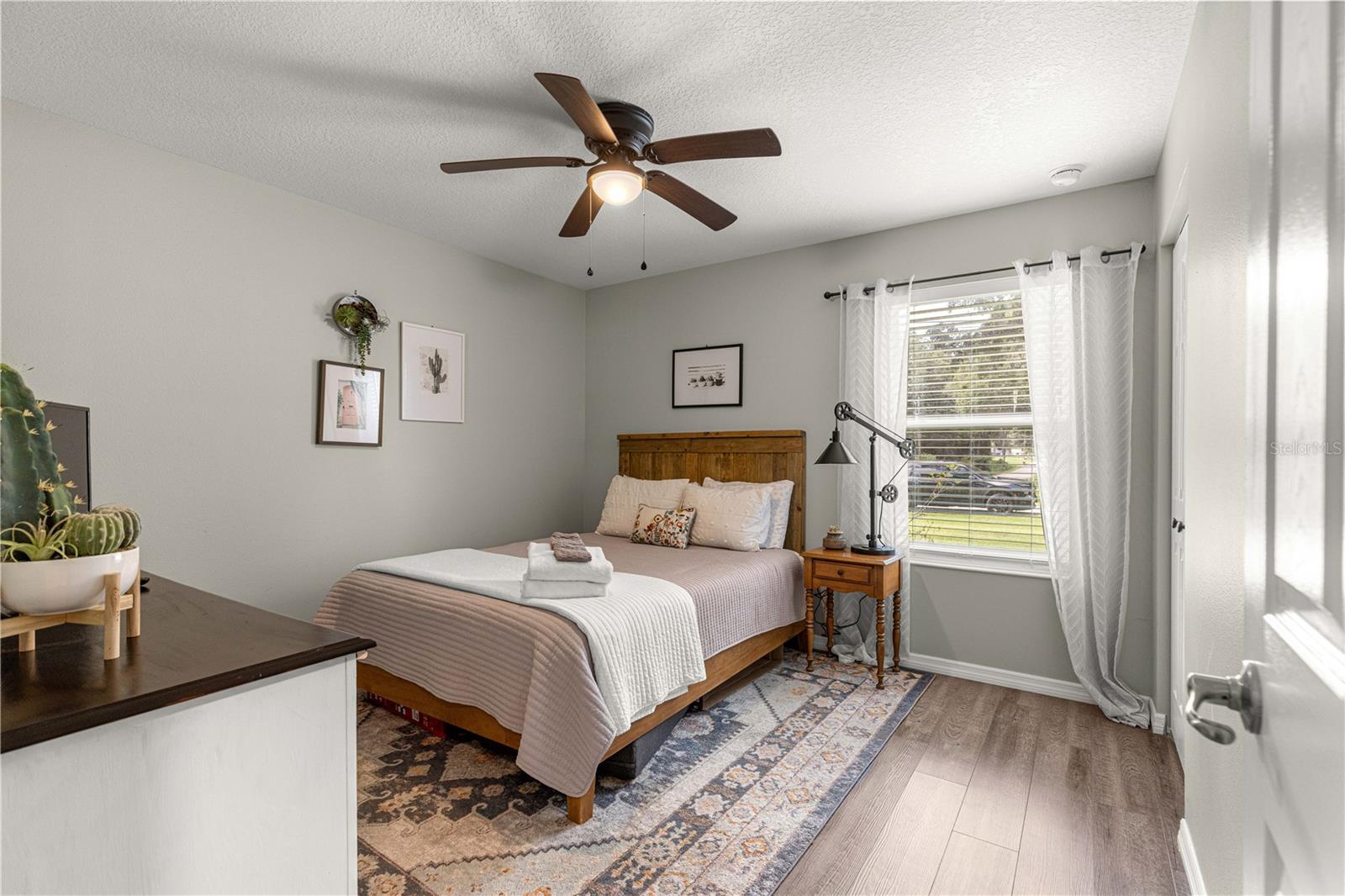 OCALA PARK ESTATE - Residential Lease