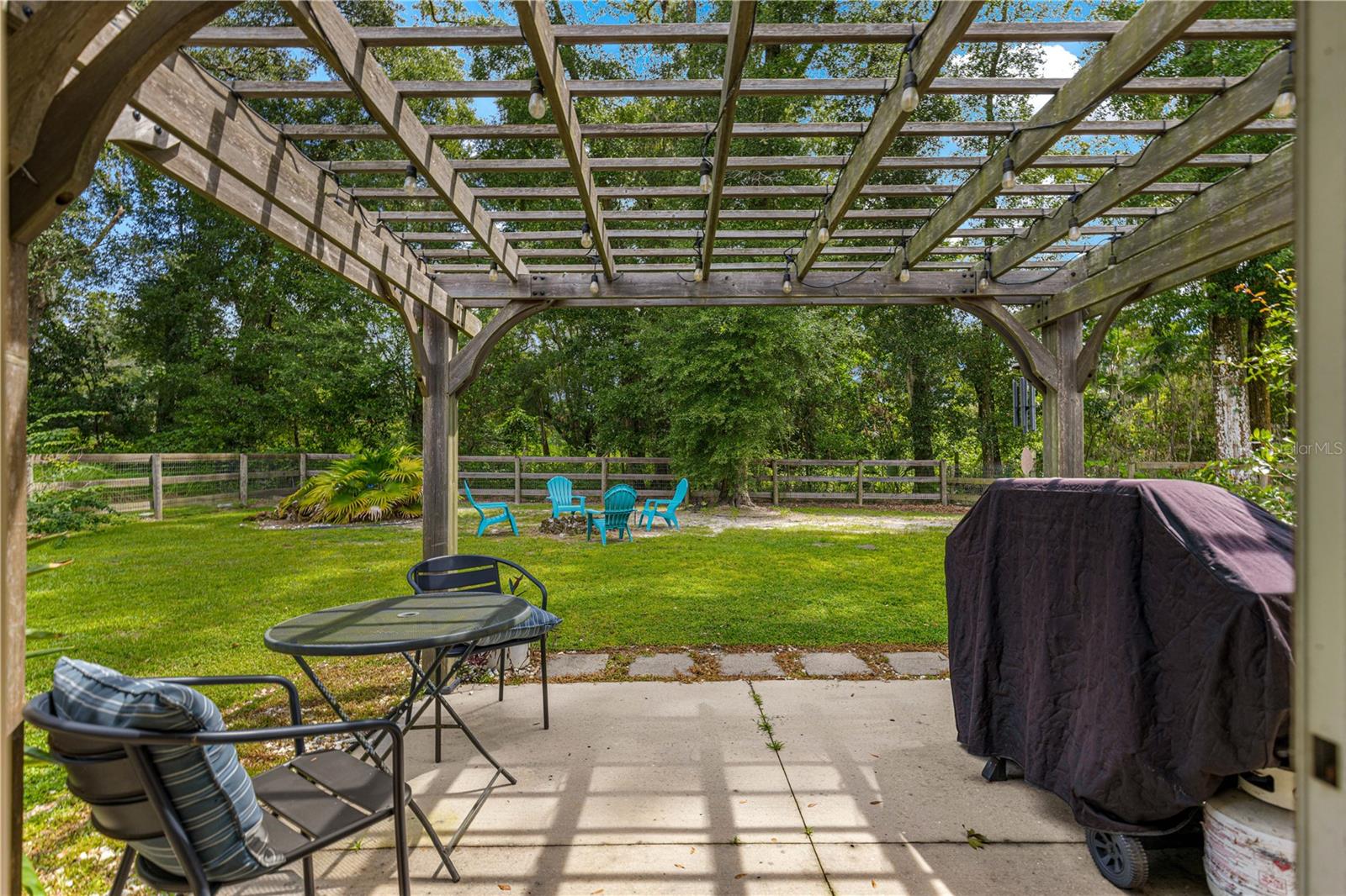 OCALA PARK ESTATE - Residential Lease