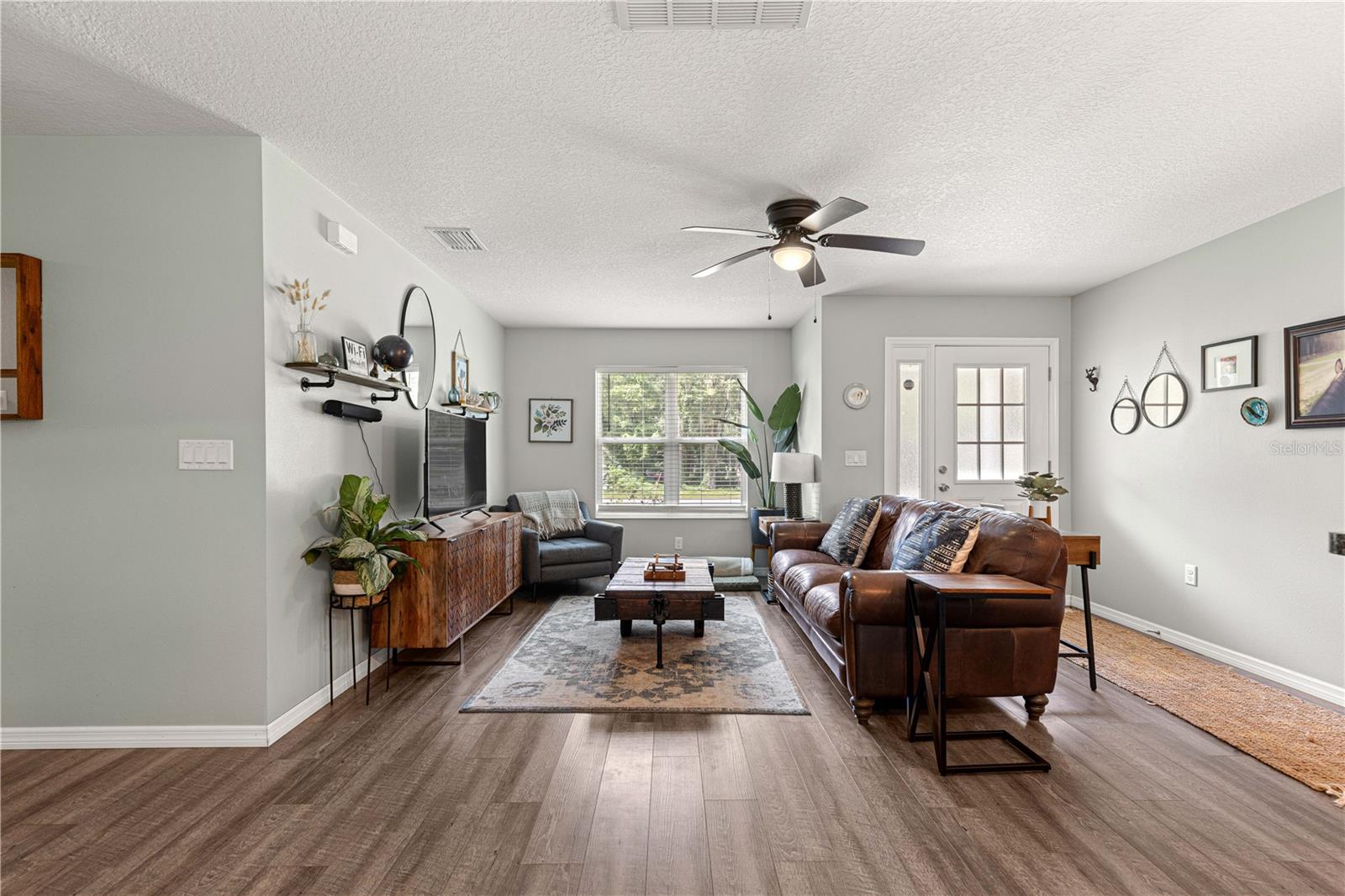 OCALA PARK ESTATE - Residential Lease