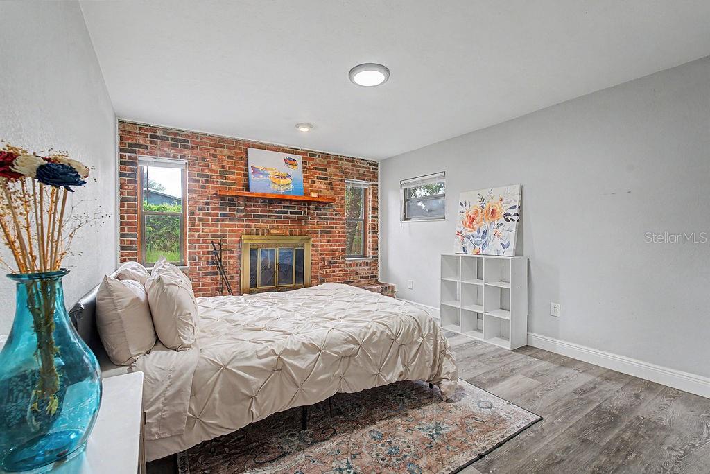 LINCOLN ESTATES - Residential