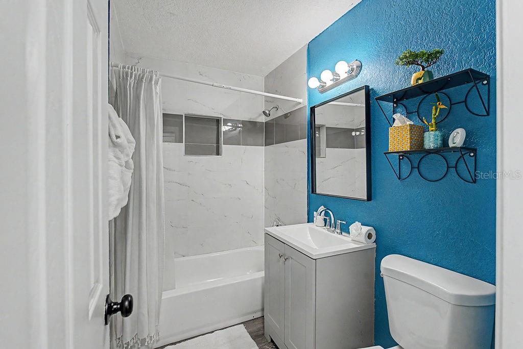 LINCOLN ESTATES - Residential