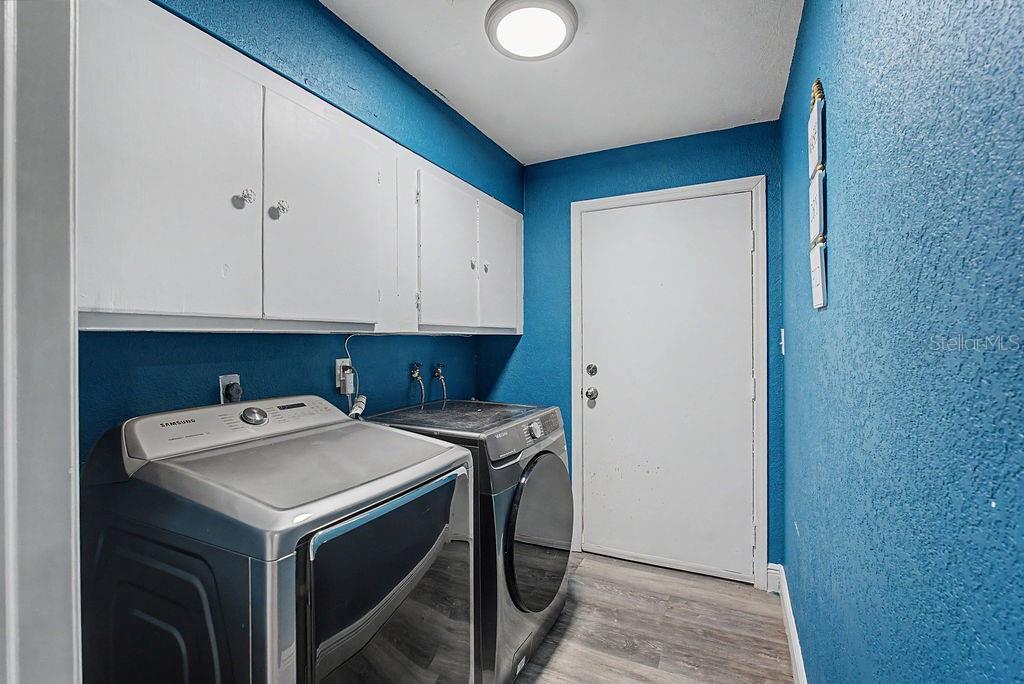 LINCOLN ESTATES - Residential