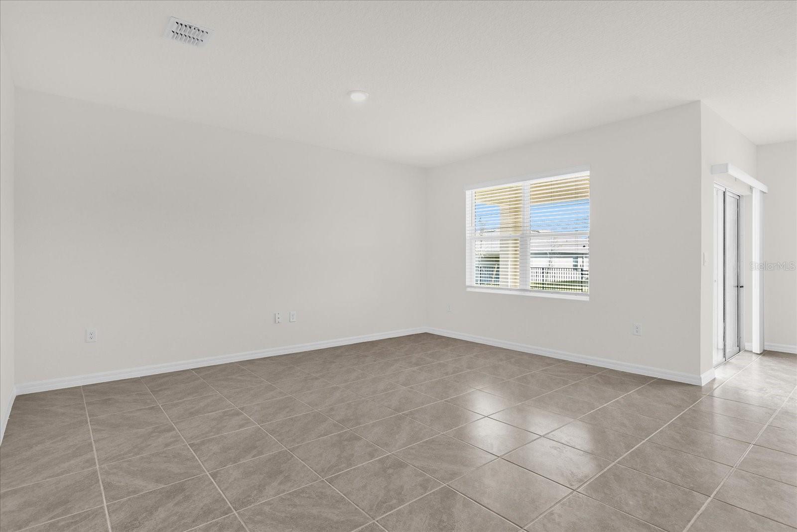 BUENA LAGO PH 1 & 2 - Residential Lease