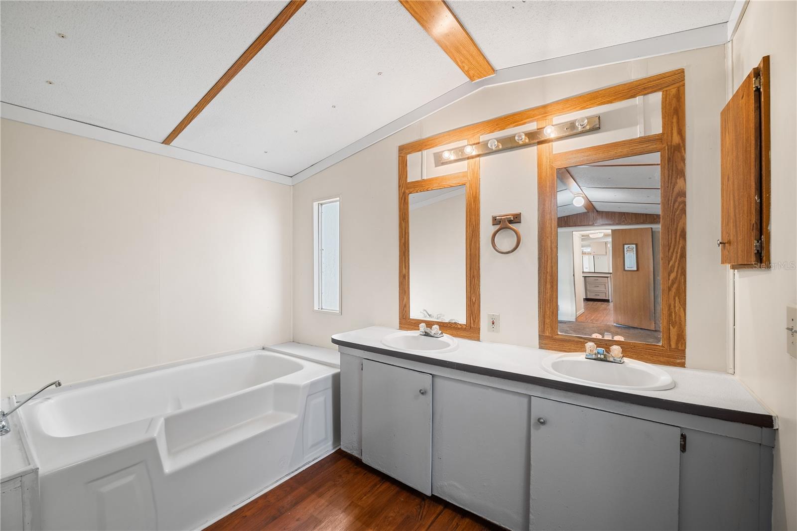 DEERFIELD - Residential