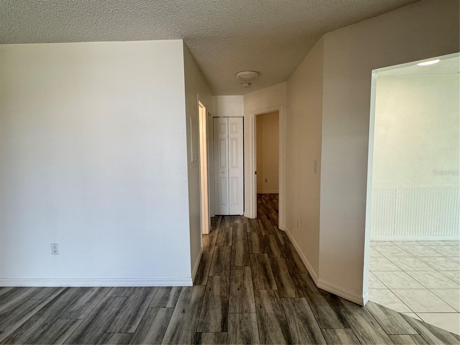 LEESBURG FERNERY - Residential Lease