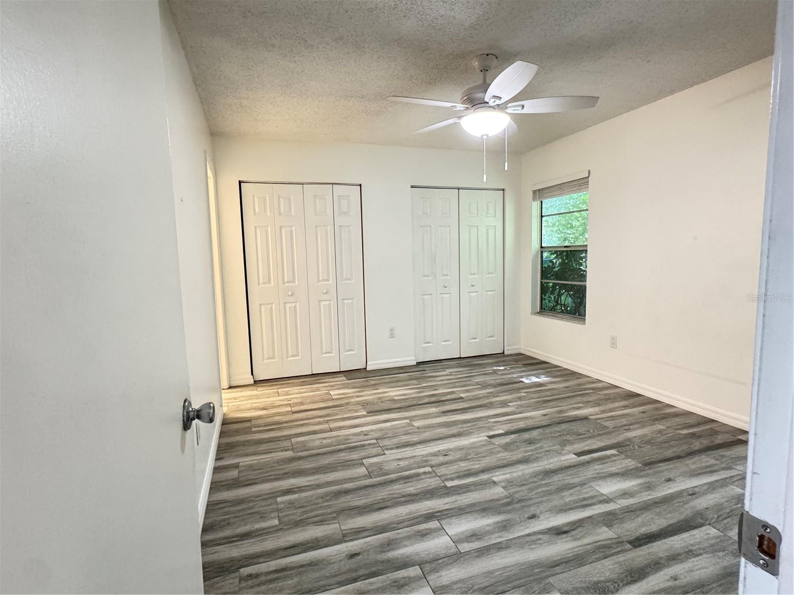 LEESBURG FERNERY - Residential Lease