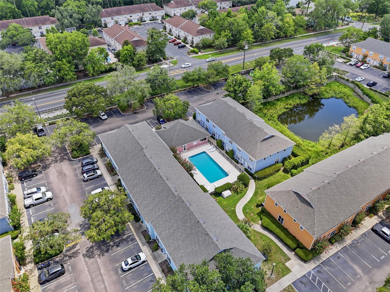 KENSINGTON NORTH CONDOMINIUMS - Residential