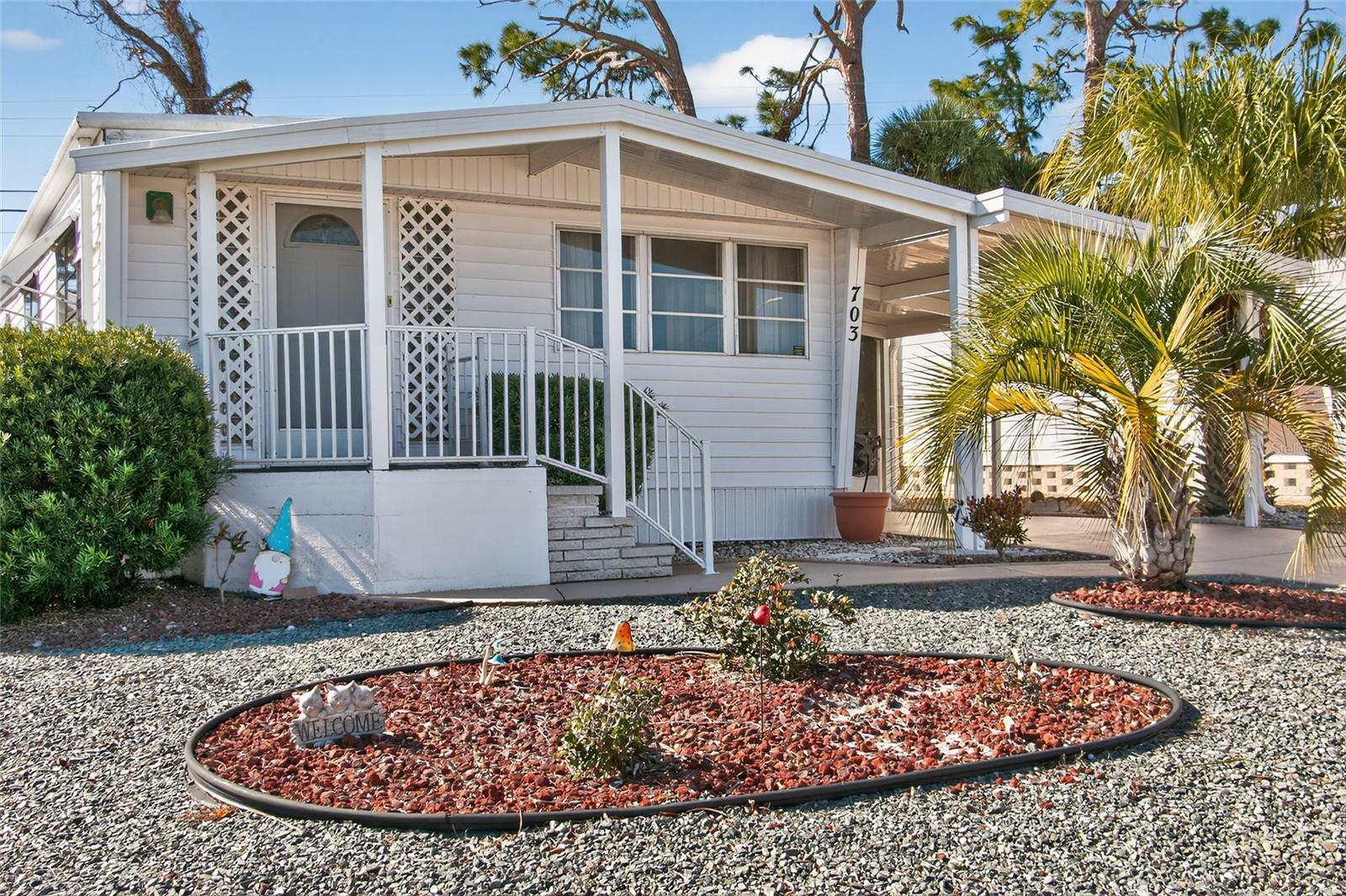 COUNTRY CLUB ESTATES - Residential