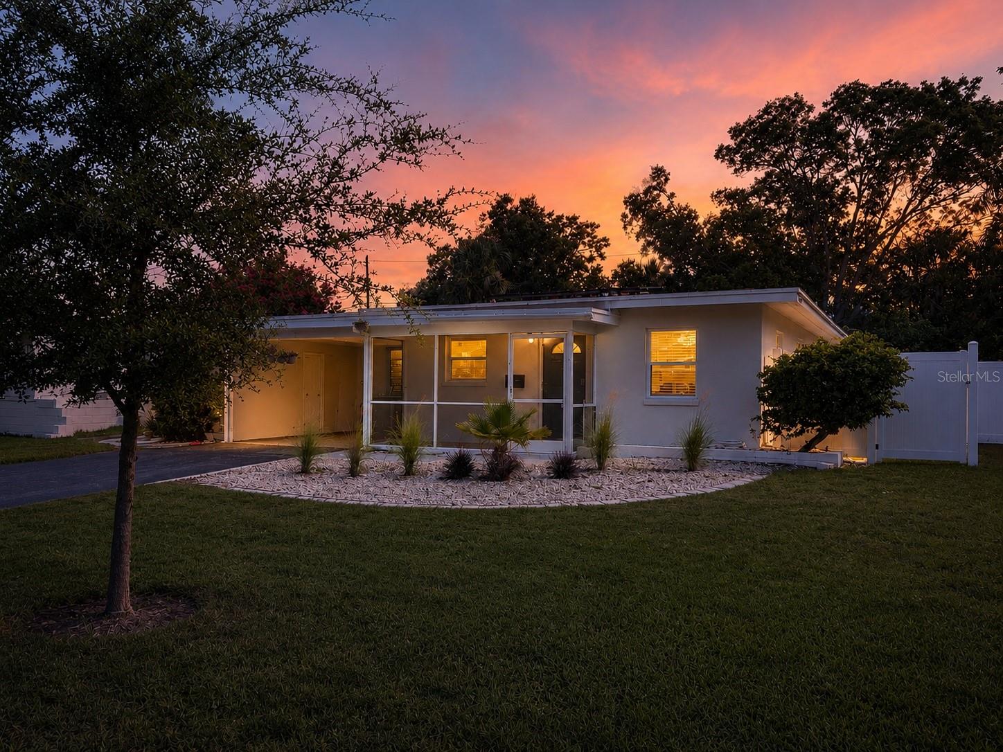 MILES PINES - Residential