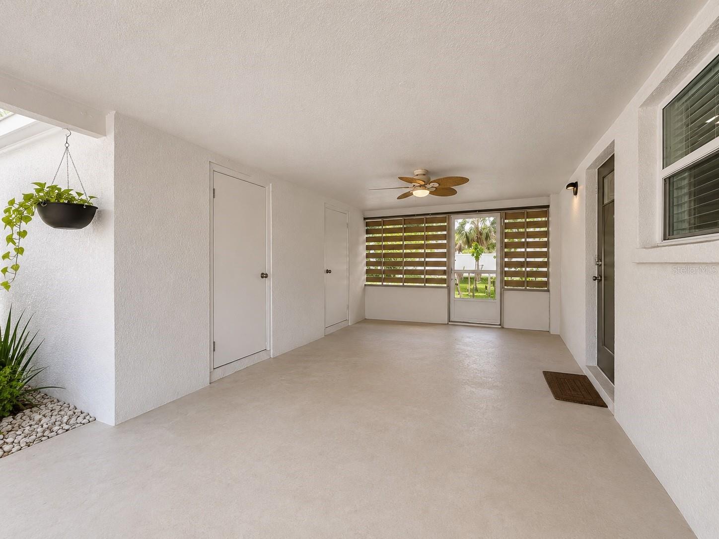 MILES PINES - Residential