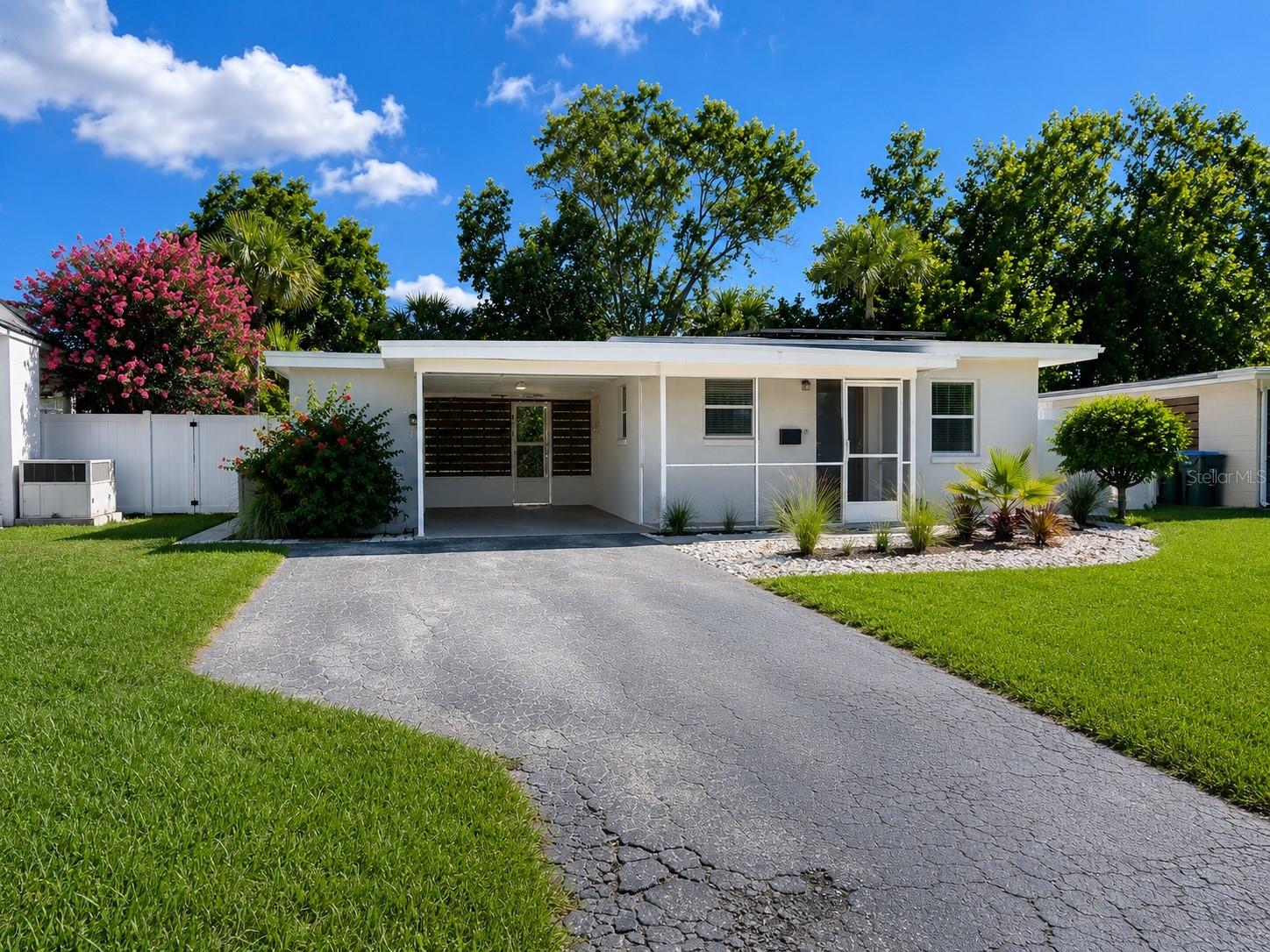 MILES PINES - Residential