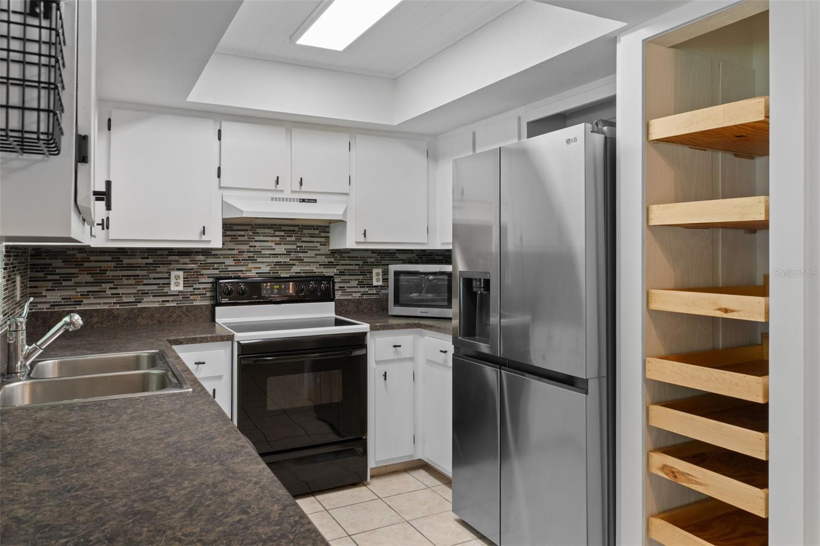 BELLEVIEW RIDGE ESTATE - Residential