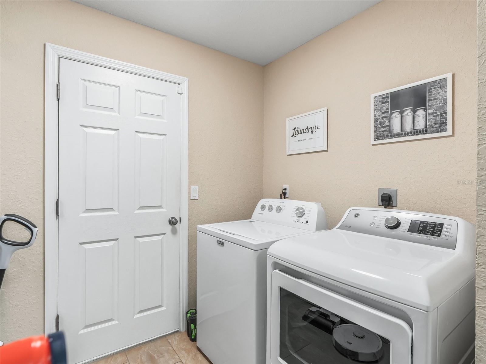 SILVER SPRINGS SHORES UNIT 24 - Residential