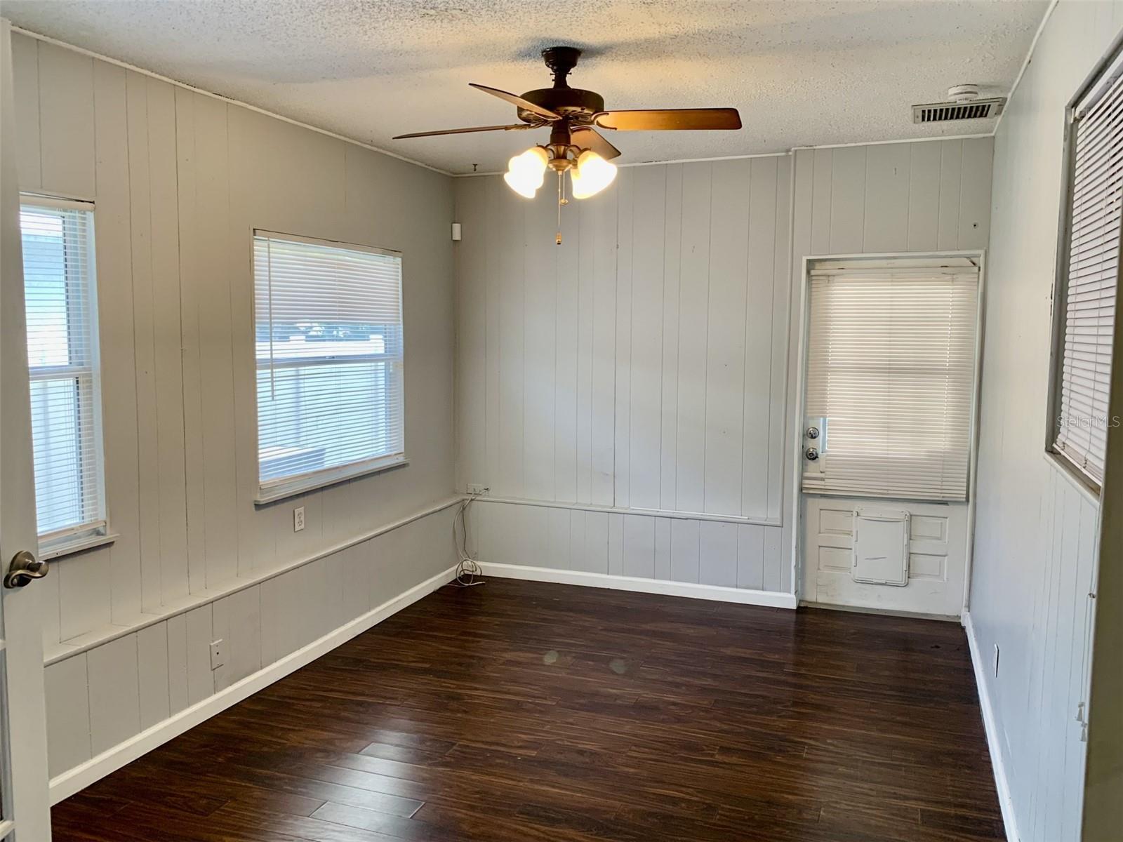 SUMMIT GROVE - Residential