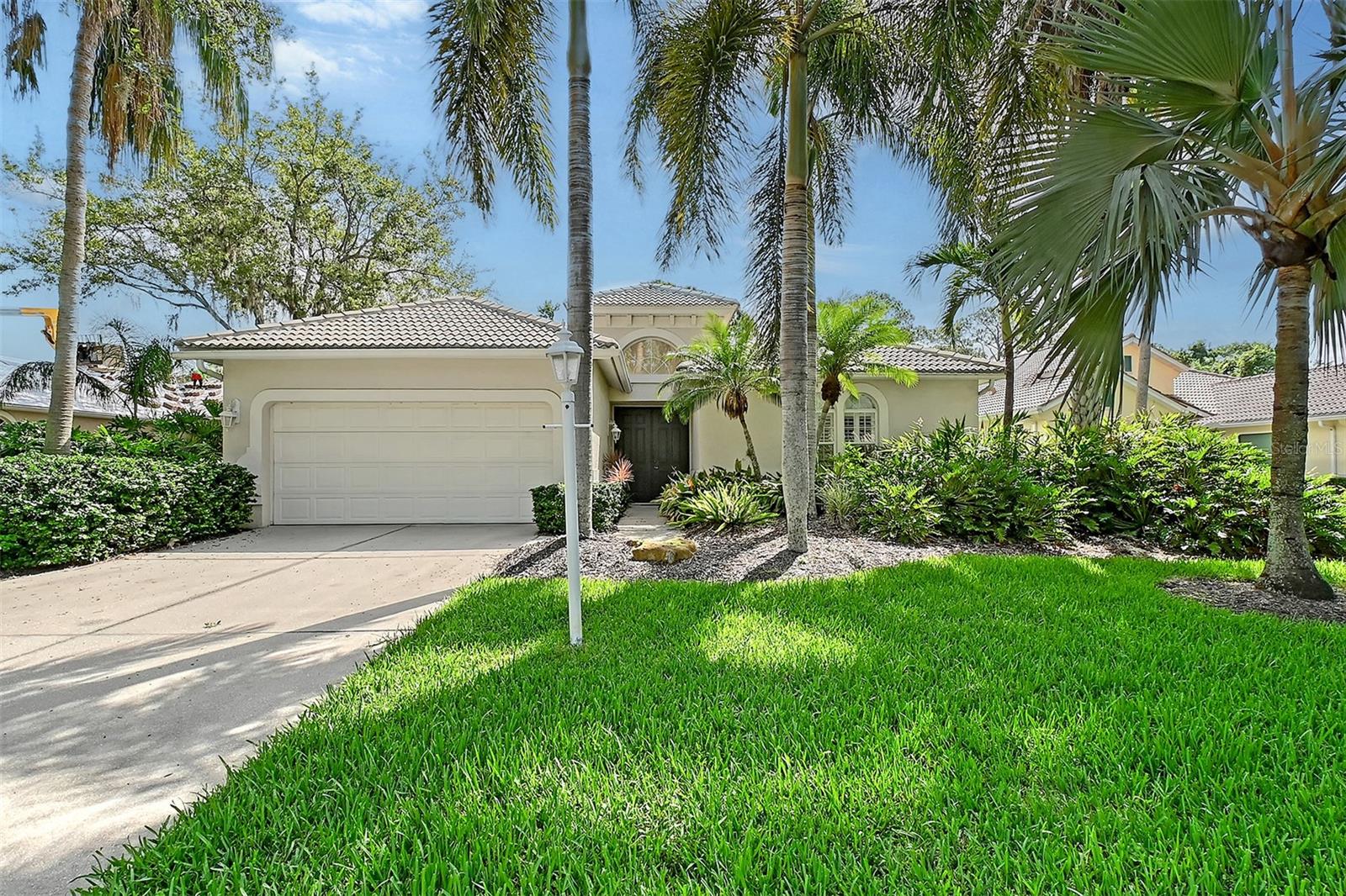 THE GREENS AT EL CONQUISTADOR - Residential