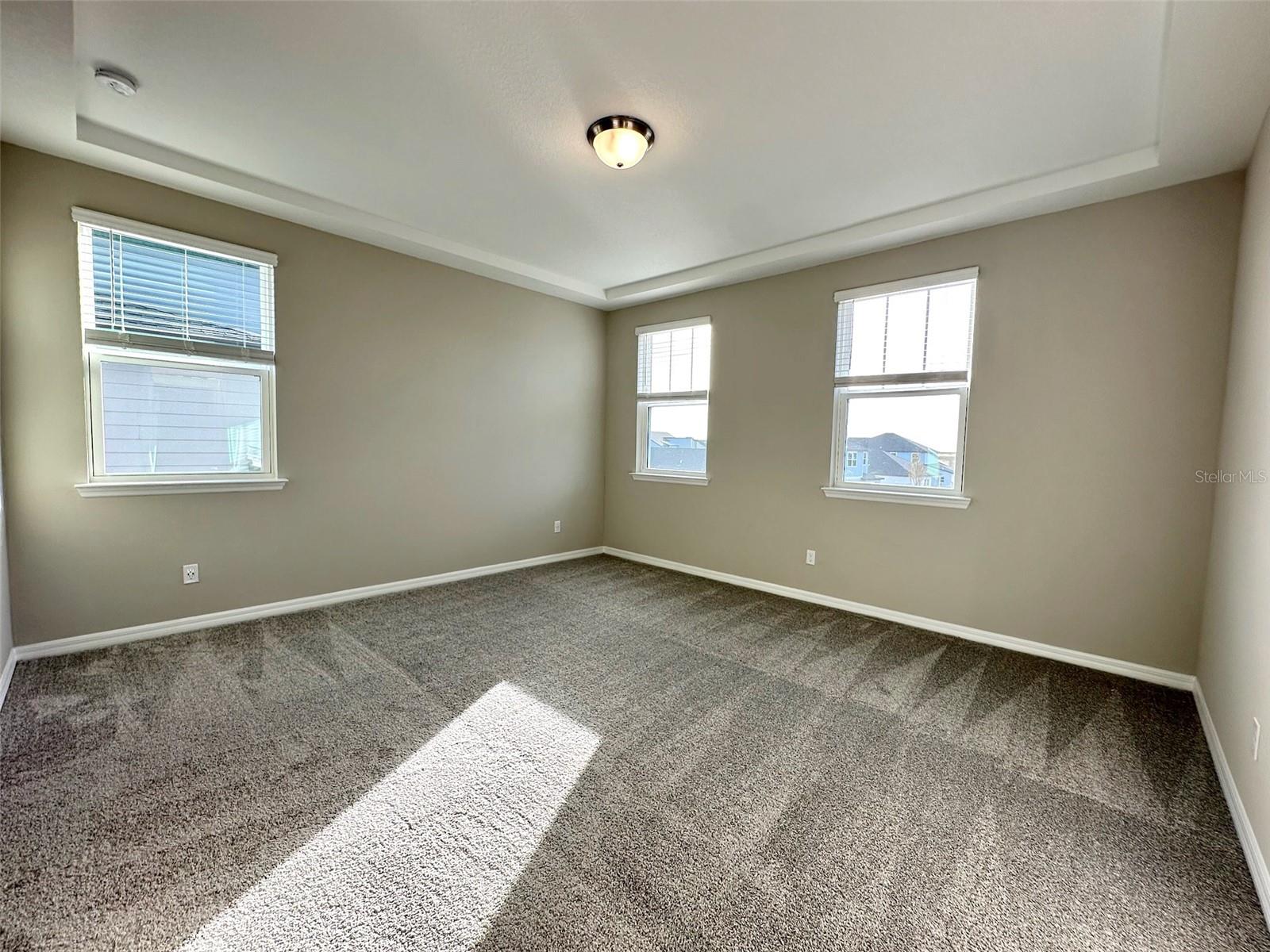 SILVERLEAF RESERVE - Residential Lease