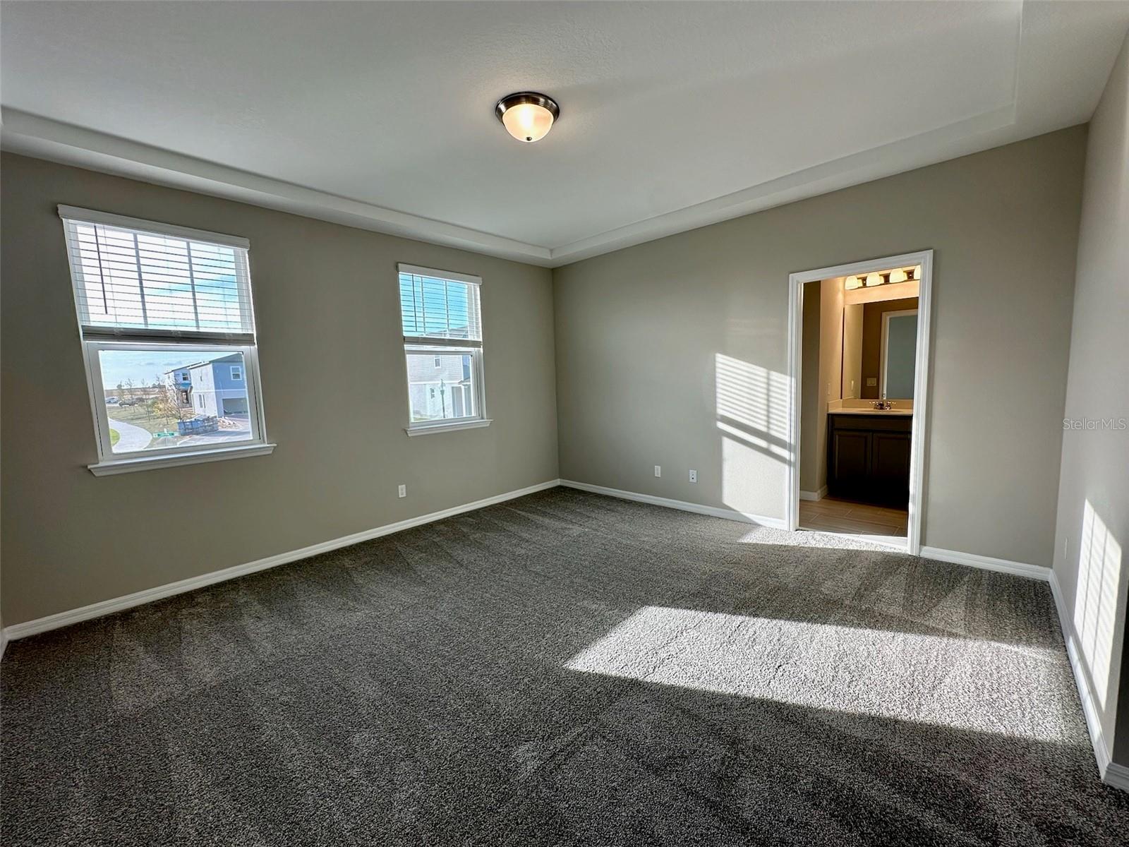 SILVERLEAF RESERVE - Residential Lease