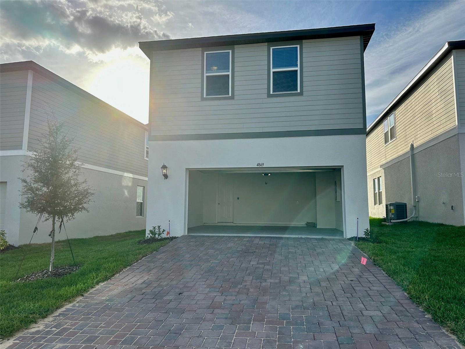 SILVERLEAF RESERVE - Residential Lease