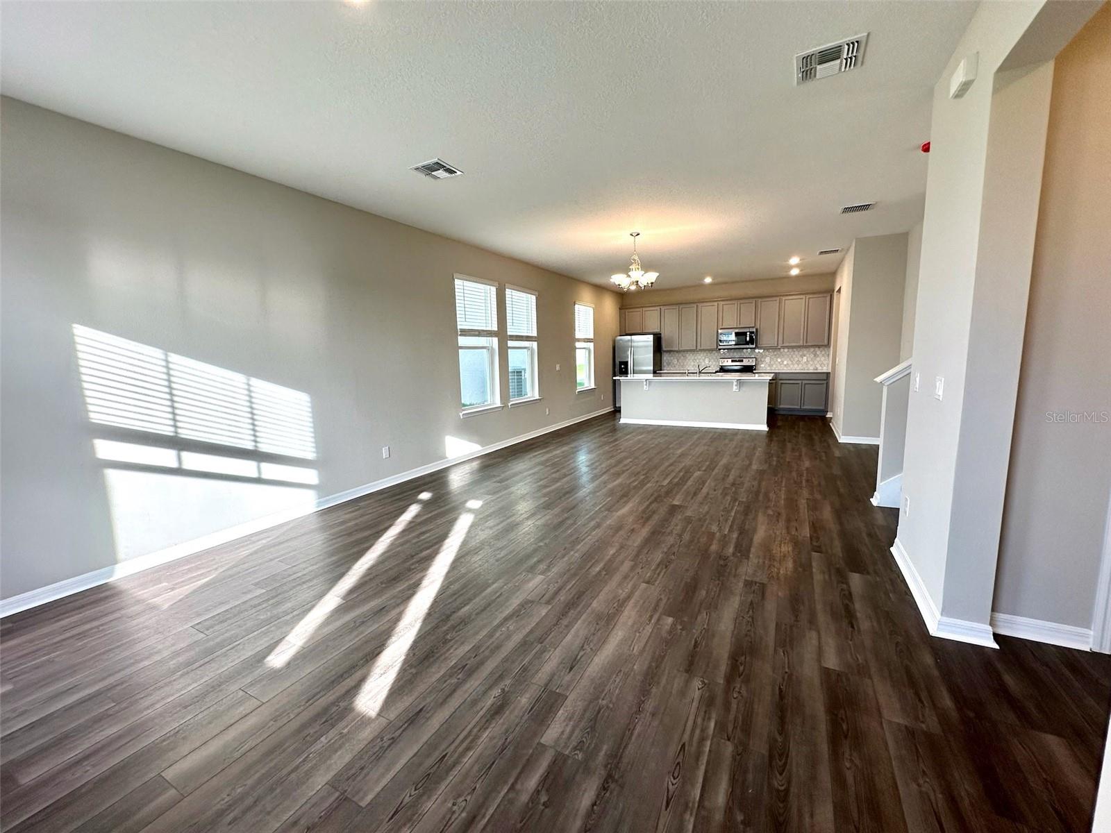 SILVERLEAF RESERVE - Residential Lease