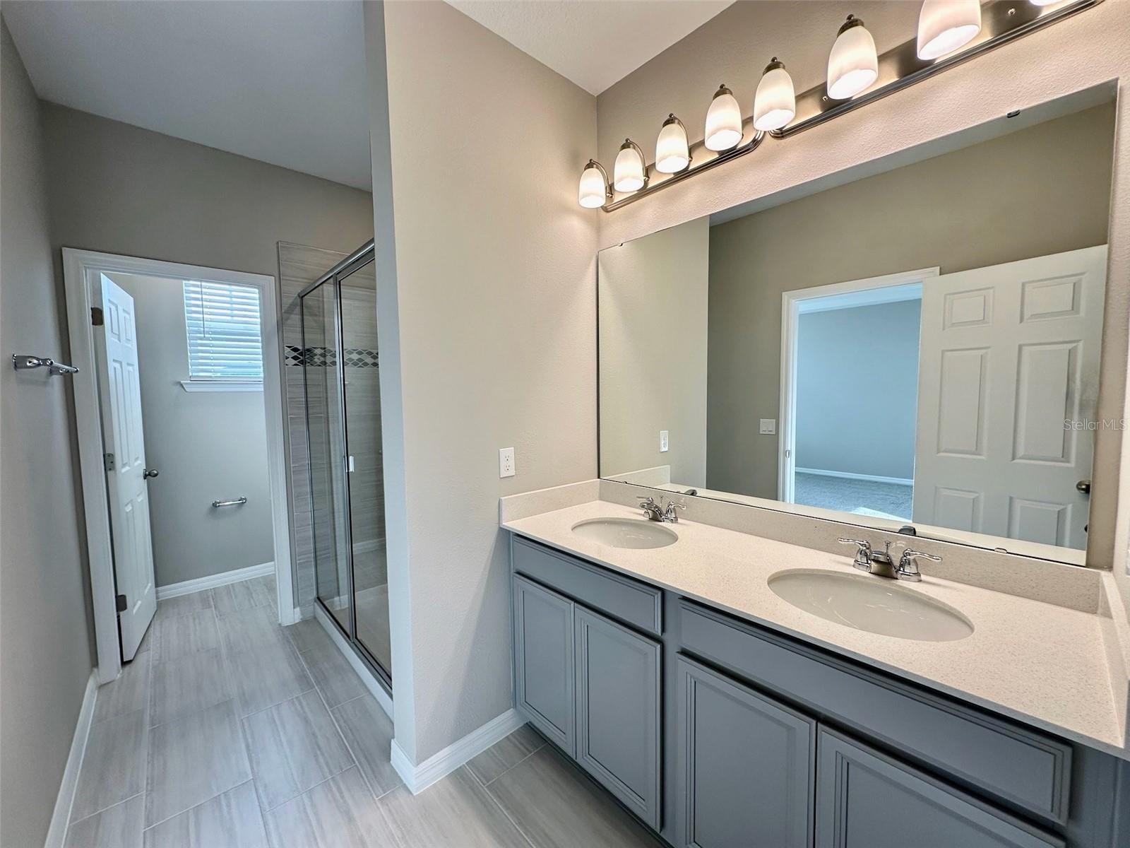 SILVERLEAF RESERVE - Residential Lease