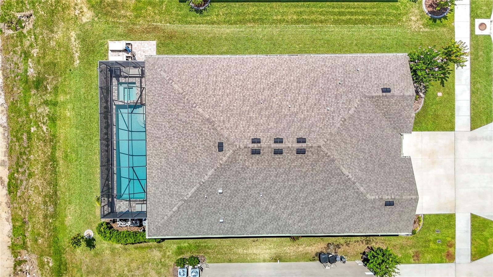 DEERBROOK - Residential