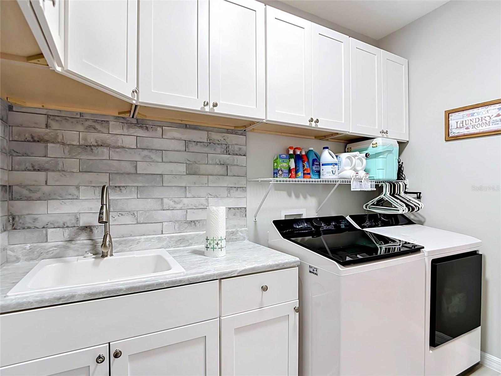 DEERBROOK - Residential