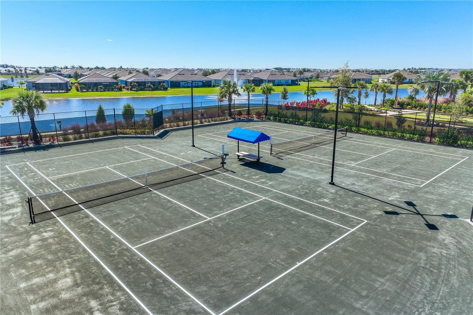 SADDLESTONE AT STAR FARMS LAKEWOOD RANCH - Residential