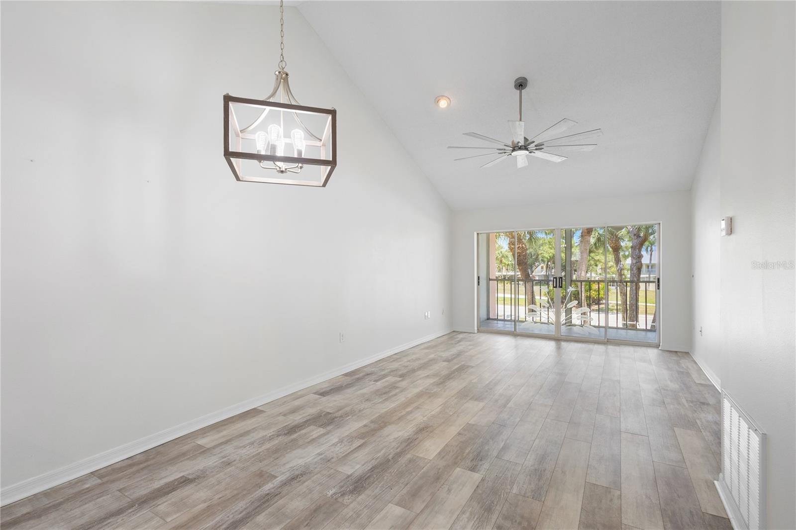 PLANTATION GOLF & COUNTRY CLUB - Residential