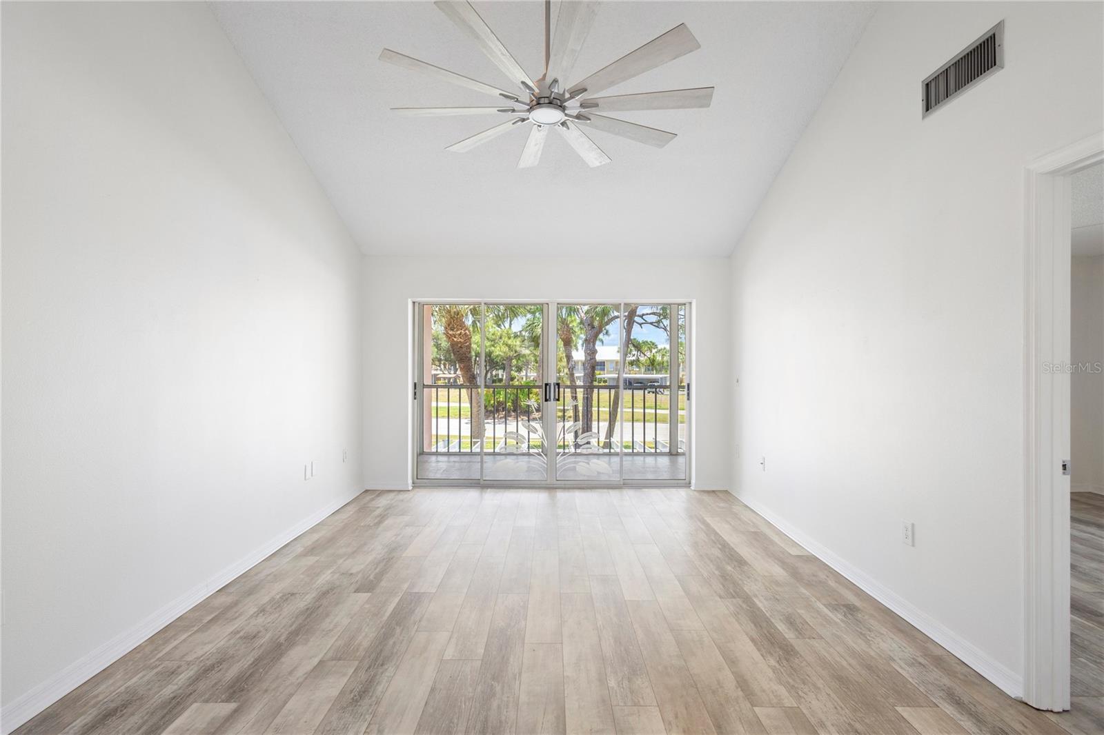PLANTATION GOLF & COUNTRY CLUB - Residential