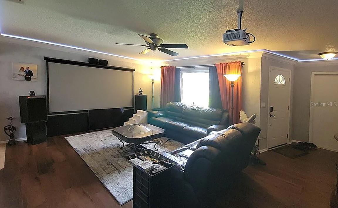 LAKE PEARL ESTATES - Residential