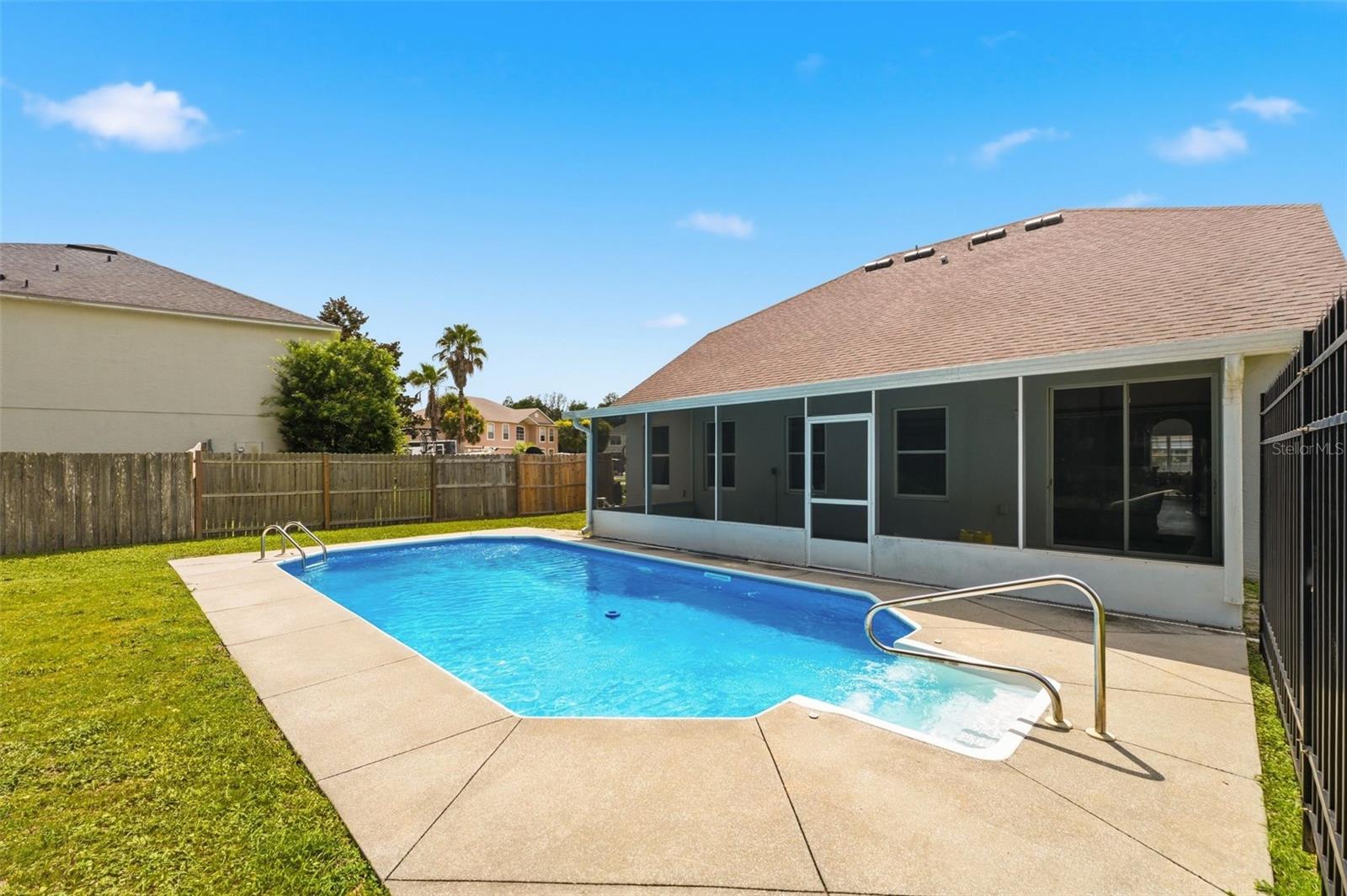 KINGSLAND COUNTRY ESTATES - Residential