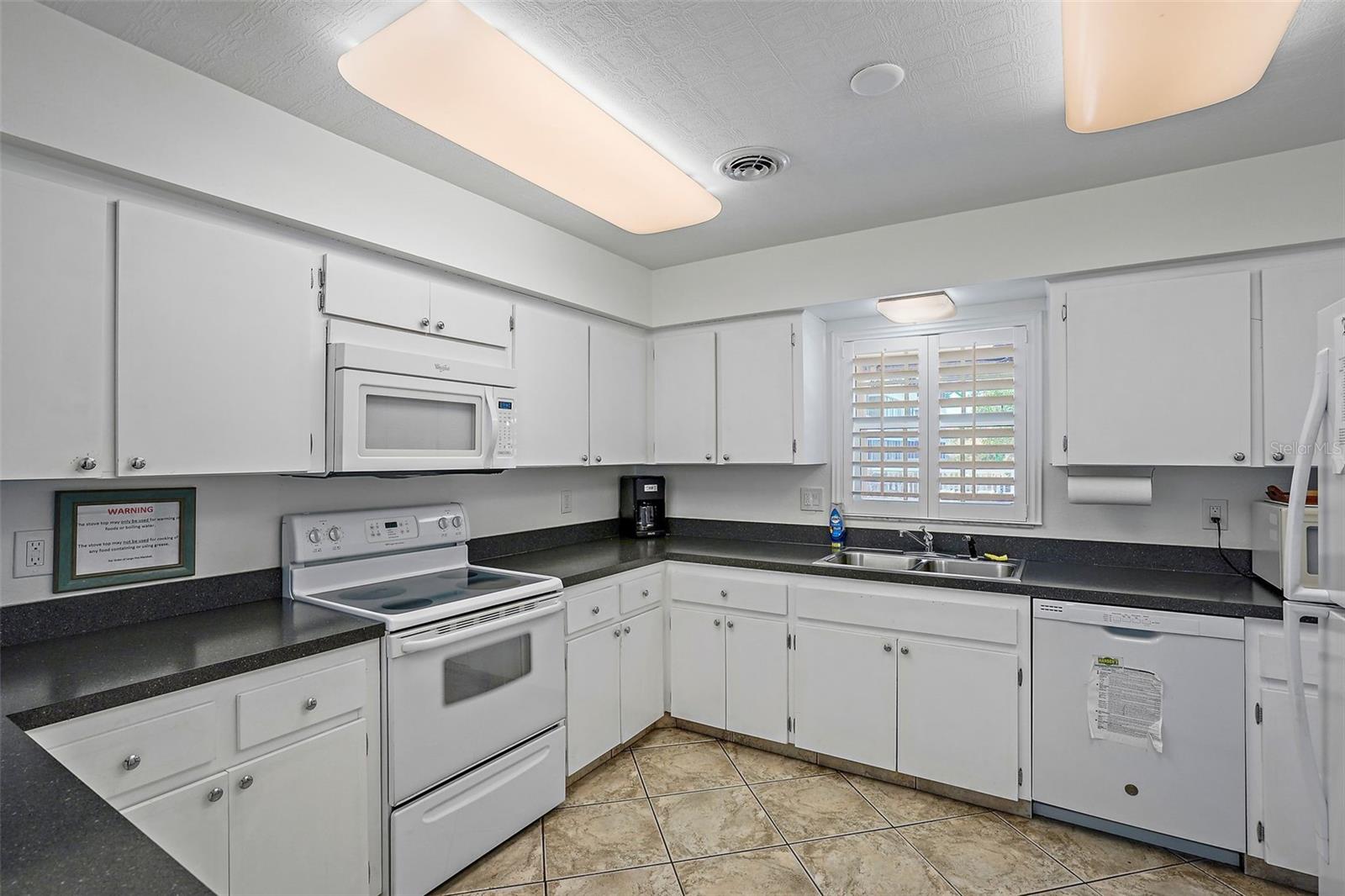 PORT BELLEAIR 4 CONDO - Residential